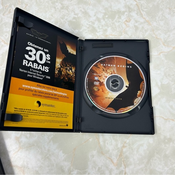 Batman Begins DVD - Picture 3 of 4